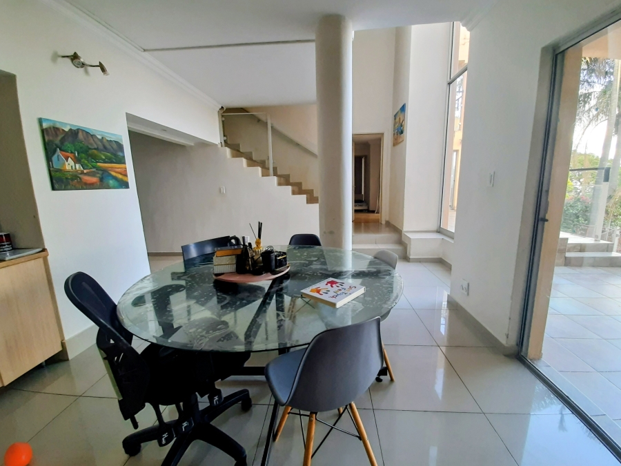 6 Bedroom Property for Sale in Kosmos North West